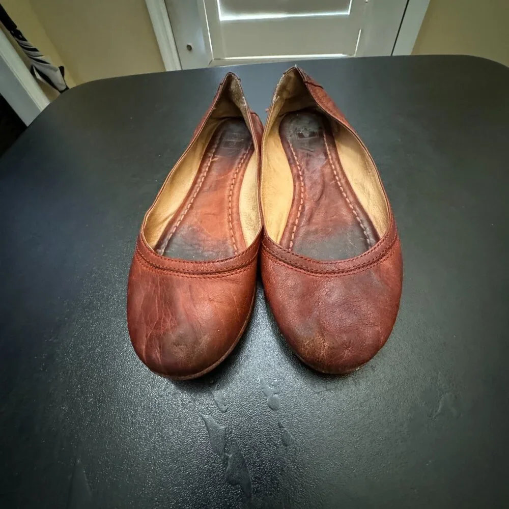 Frye Carson ballet flats tan size 7.5